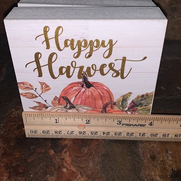 Happy Harvest Fall Table Decorations - Picture 3 of 5